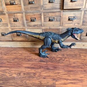 Large Jurassic World Indoraptor Dinosaur Toy – 3ft Long
